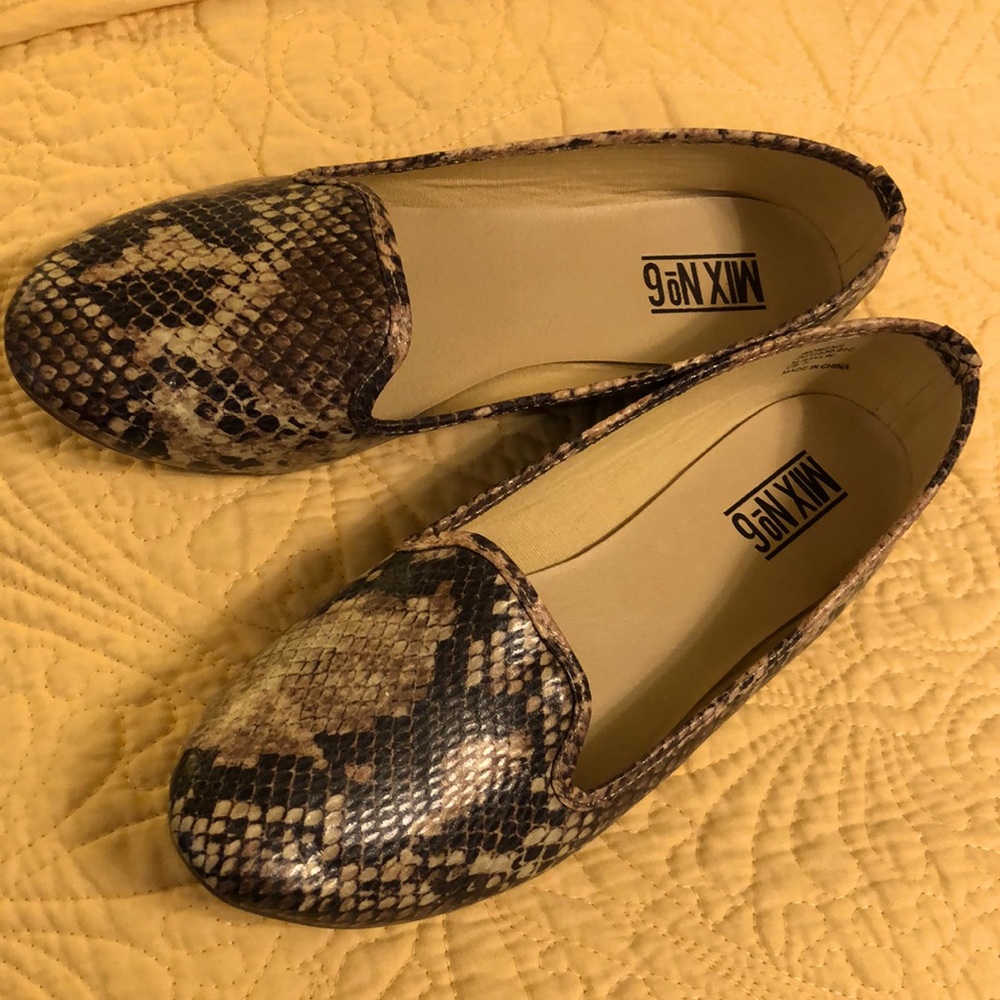Mix No 6 snakeskin patterned flats, size 7